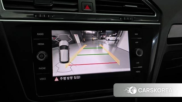 Volkswagen Tiguan second Generation 2022 Белый из Кореи, фото 4