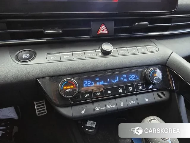 Hyundai Avante (CN7) 2022 Серебристо-серый из Кореи, фото 4