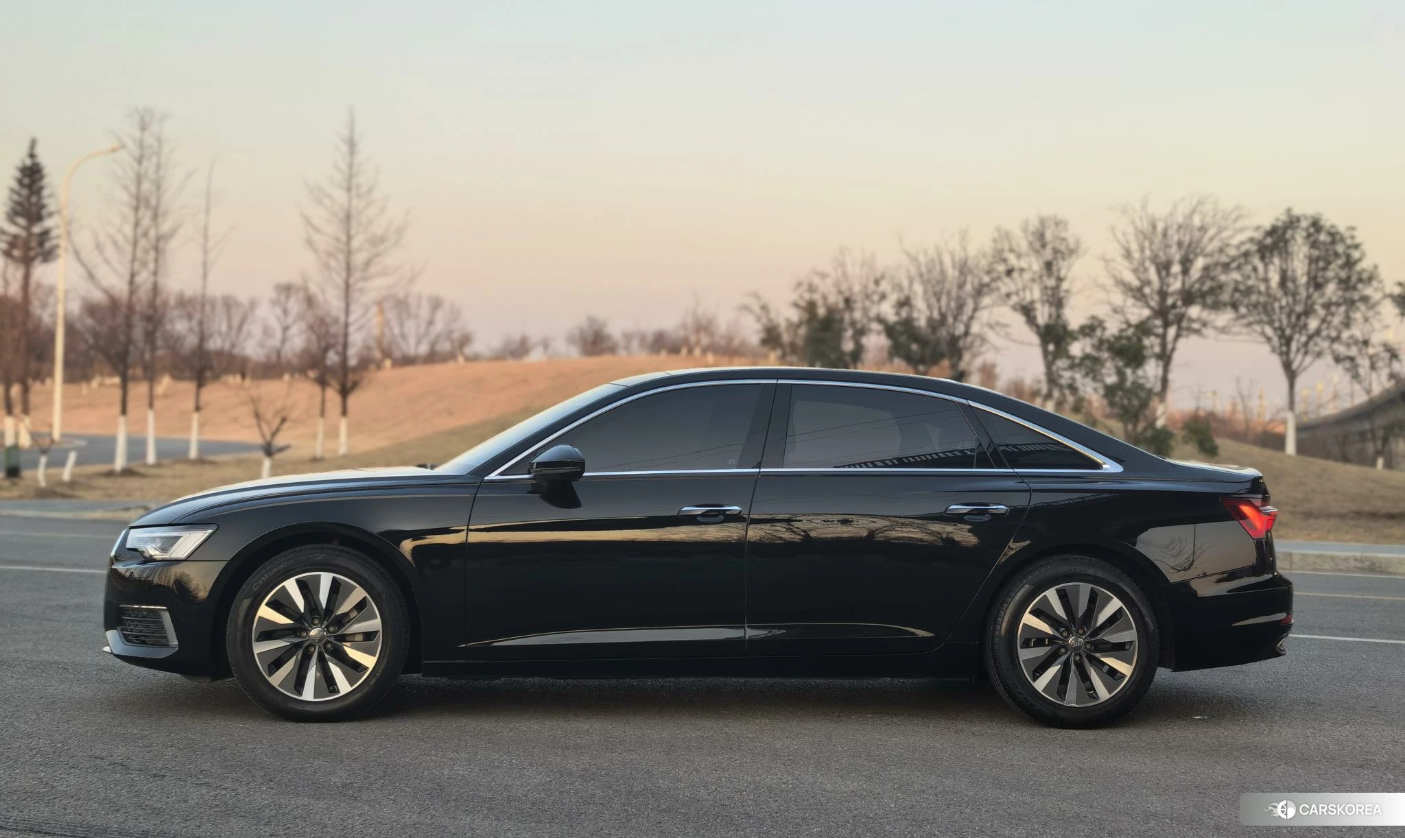 Audi A6L 2020 Черный из Китая, фото 4