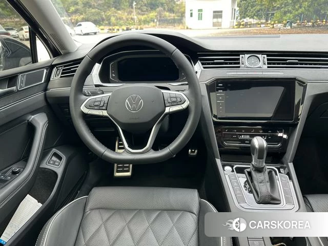 Volkswagen Magotan 2024 Черный из Китая, фото 4