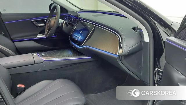 Mercedes-Benz E-Class W214 2025 Черный из Кореи, фото 4