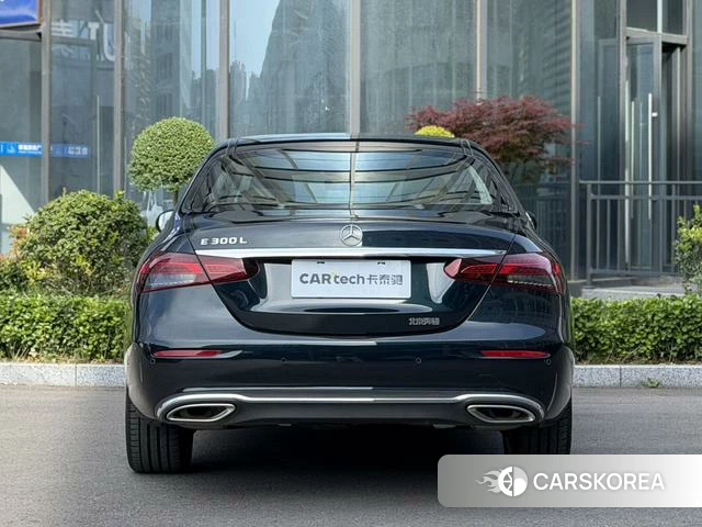 Mercedes-Benz E-Class 2023 Другой из Китая, фото 4