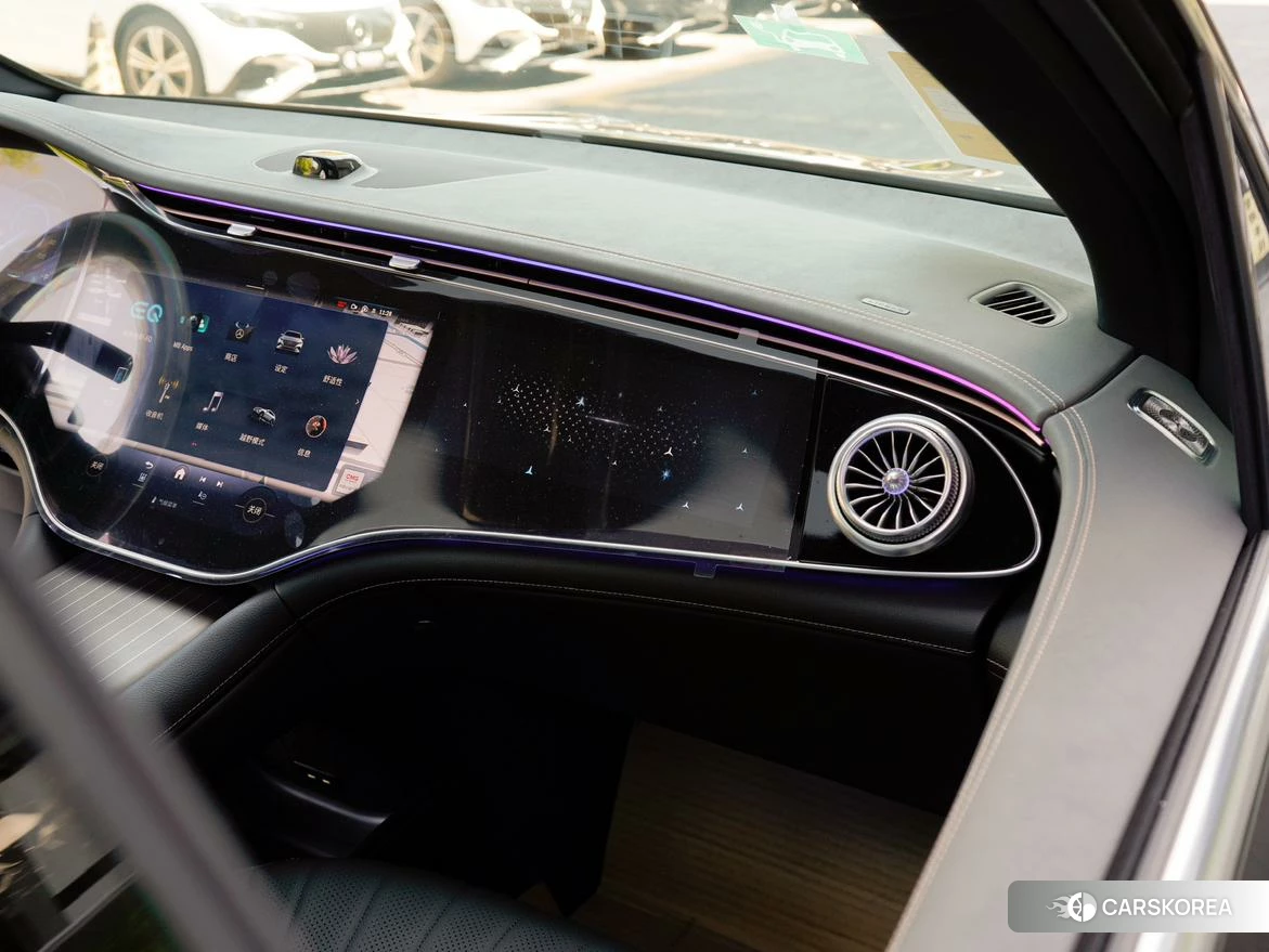 Mercedes-Benz EQS 2025 Черный из Китая, фото 4