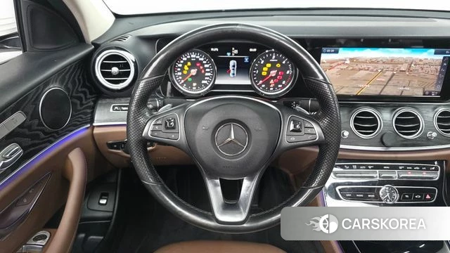 Mercedes-Benz E-Class W213 2018 Белый из Кореи, фото 4