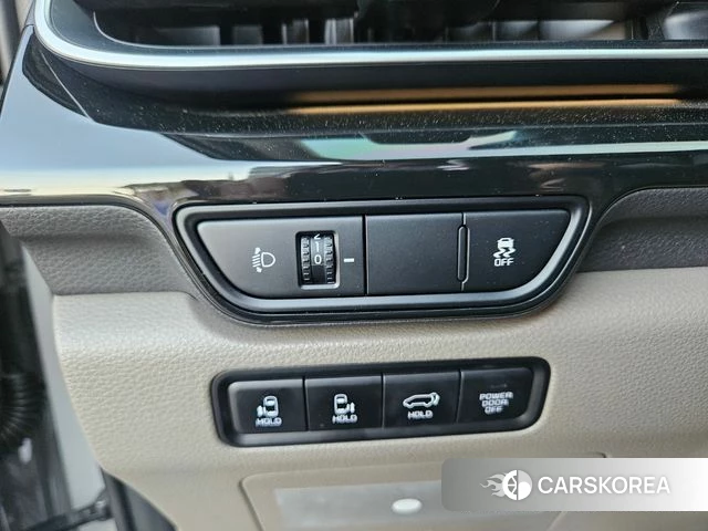 Kia The New Carnival 4th Generation 2025 Серебристо-серый из Кореи, фото 4