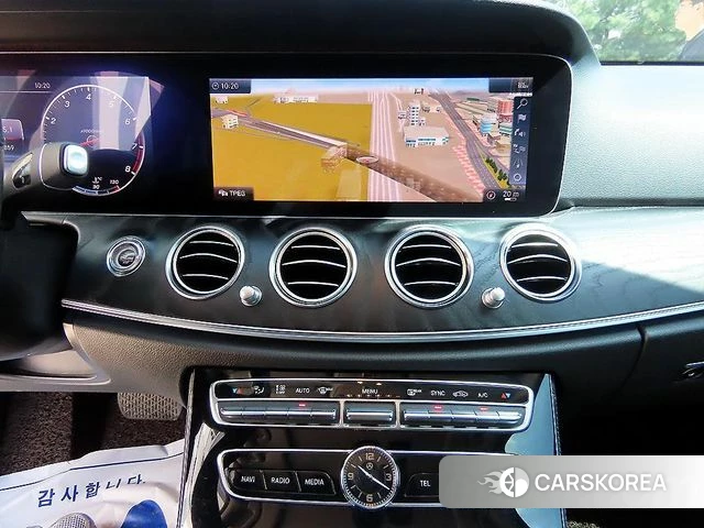 Mercedes-Benz E-Class W213 2019 Белый из Кореи, фото 4