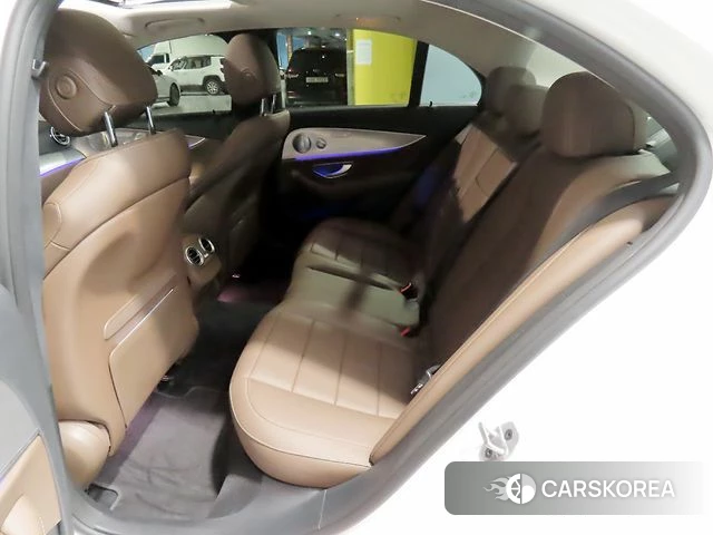 Mercedes-Benz E-Class W213 2020 Белый из Кореи, фото 4