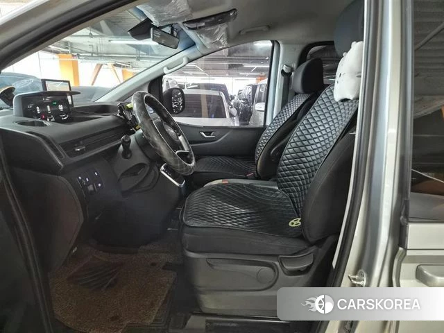 Hyundai Staria 2021 Серебряный из Кореи, фото 4