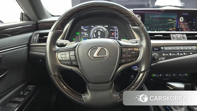 Lexus ES300h 7th generation 2018 Серебристо-серый из Кореи, фото 4