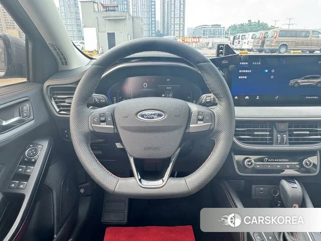 Ford Focus 2023 Серебристо-серый из Китая, фото 5