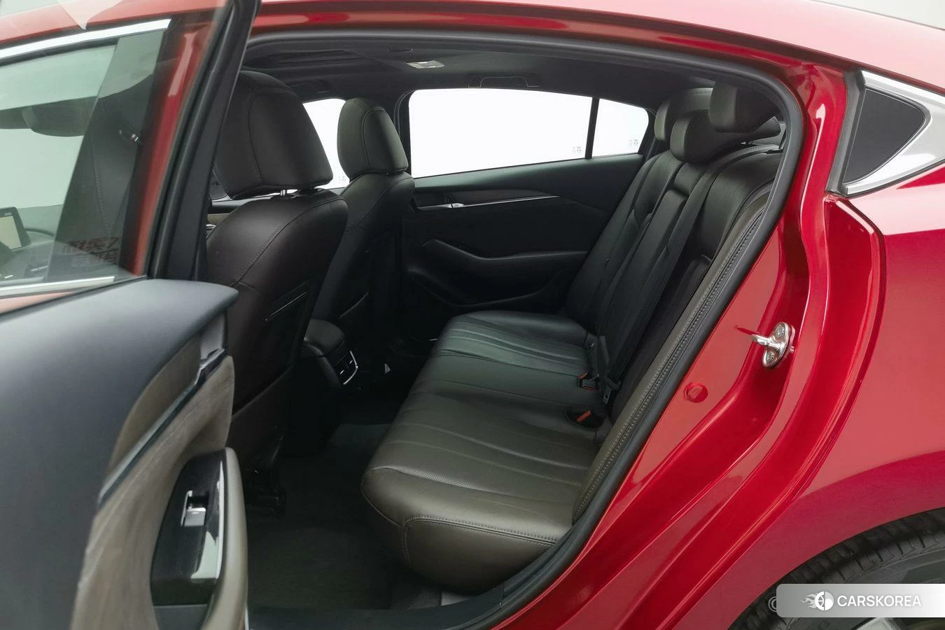 Mazda Atenza 2021 Красный из Китая, фото 5