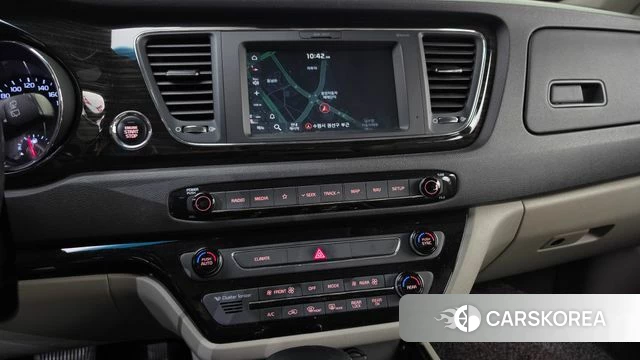 Kia The New Carnival 2019 Серебряный из Кореи, фото 5