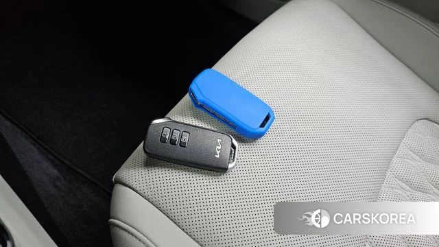 Kia Sportage 5th Generation Hybrid 2021 Серебряный из Кореи, фото 5