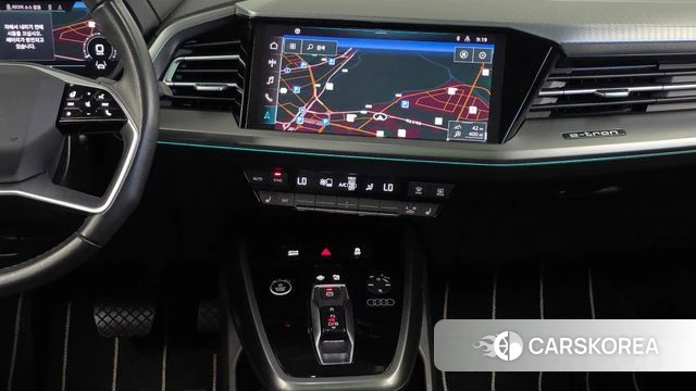 Audi Q4 e-Tron (F4) 2022 Белый из Кореи, фото 5