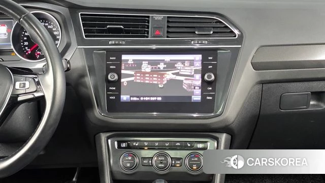 Volkswagen Tiguan second Generation 2020 Белый из Кореи, фото 5