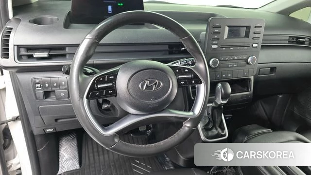 Hyundai Staria 2022 Белый из Кореи, фото 5