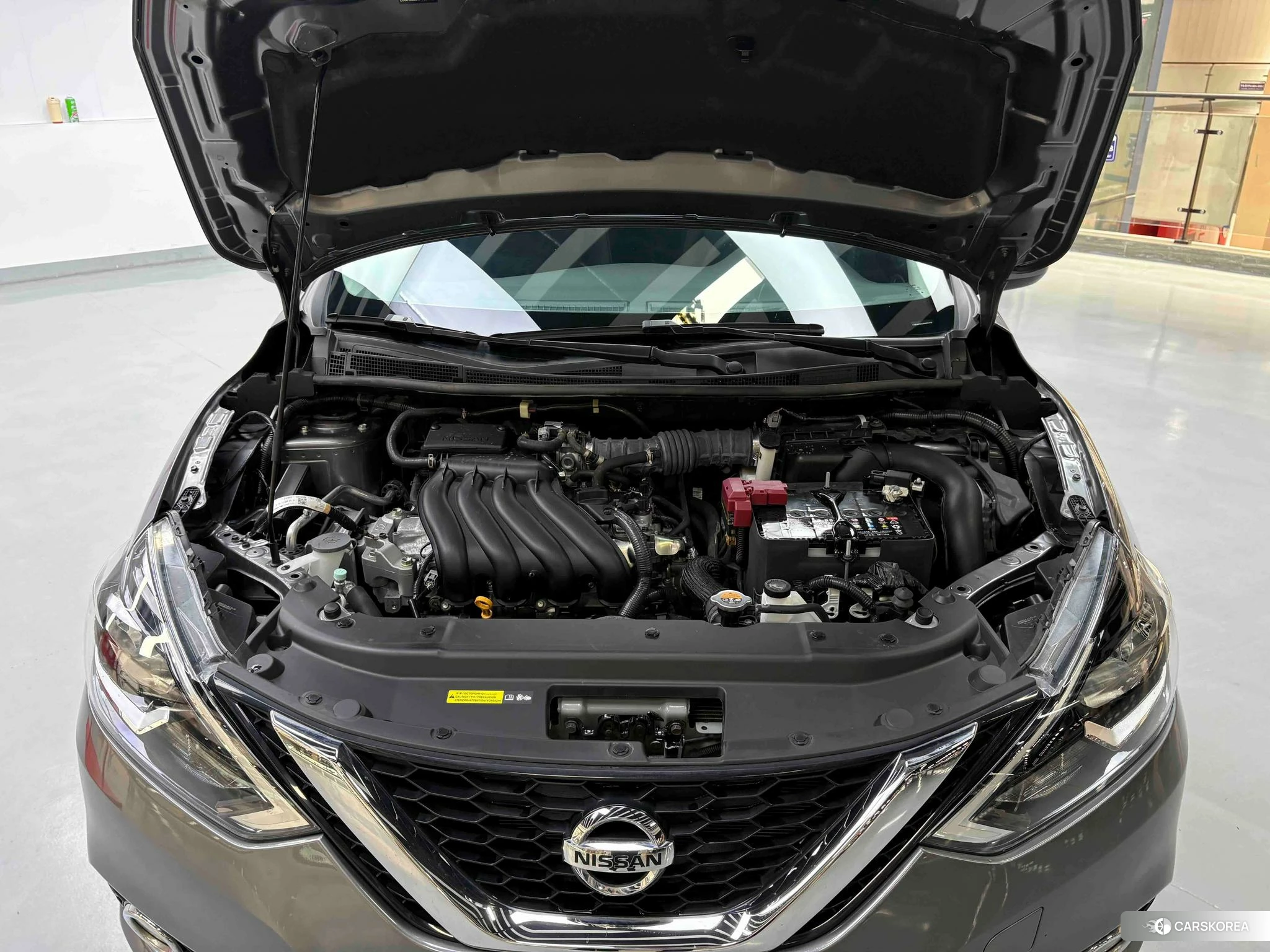 Nissan Sylphy 2021 Темно-серый из Китая, фото 5