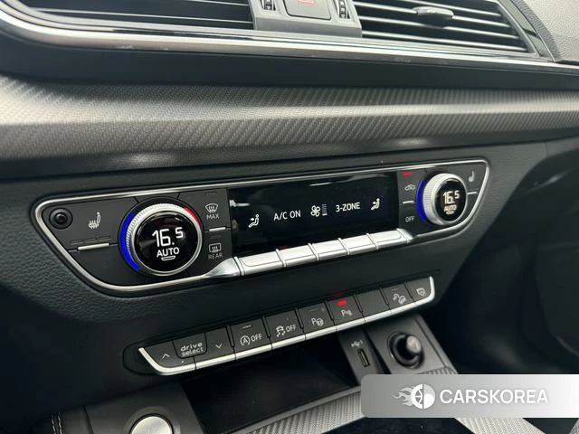 Audi Q5L 2021 Черный из Китая, фото 5