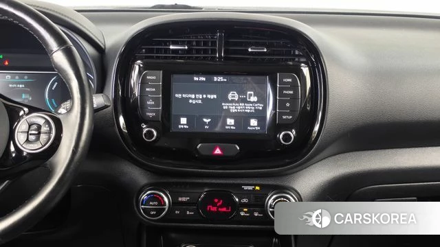 Kia Soul Booster EV 2020 Белый из Кореи, фото 5
