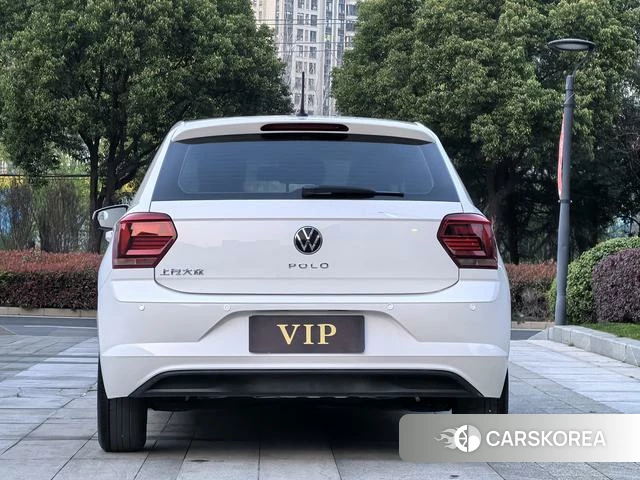 Volkswagen Polo 2022 Белый из Китая, фото 5