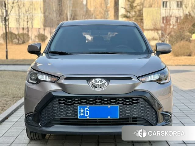Toyota Frontlander 2024 Шампань из Китая, фото 5