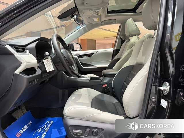 Toyota Wildlander 2021 Черный из Китая, фото 5