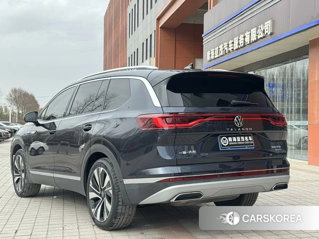 Volkswagen Talagon 2023 Темно-серый из Китая, фото 5