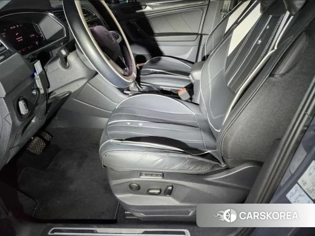 Volkswagen Tiguan second Generation 2024 Серый из Кореи, фото 5