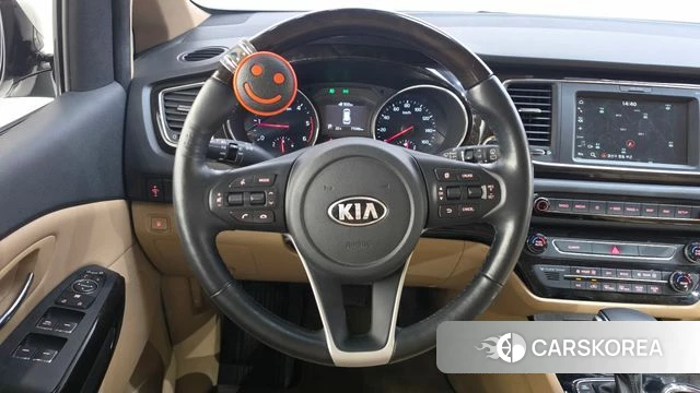 Kia The New Carnival 2018 Белый из Кореи, фото 5