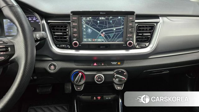 Kia Stonic 2019 Белый из Кореи, фото 5