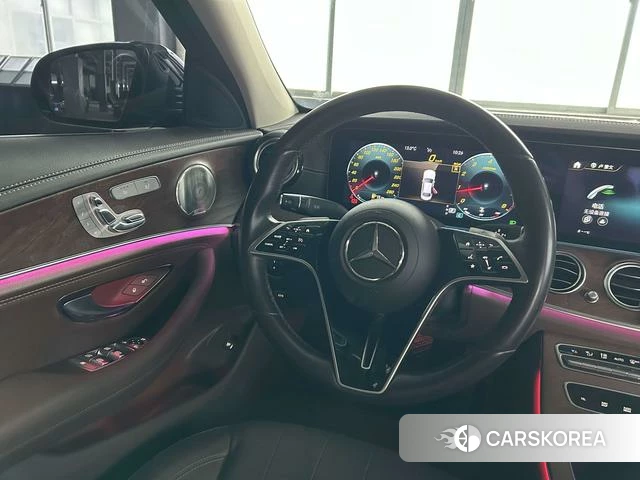 Mercedes-Benz E-Class 2023 Черный из Китая, фото 5