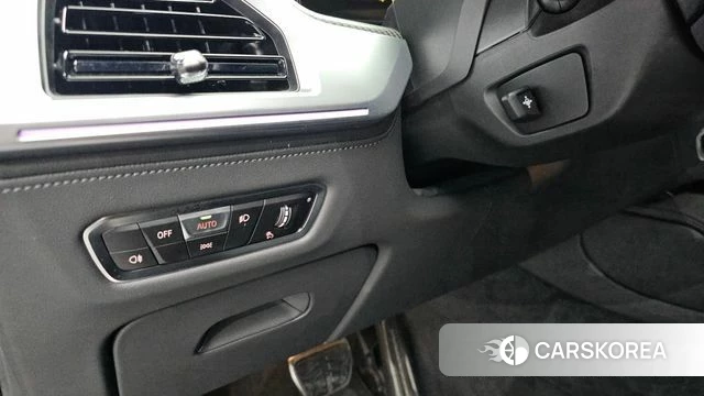 BMW XM (G09) 2023 Черный из Кореи, фото 5