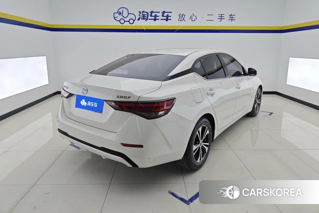 Nissan Sylphy 2022 Белый из Китая, фото 5