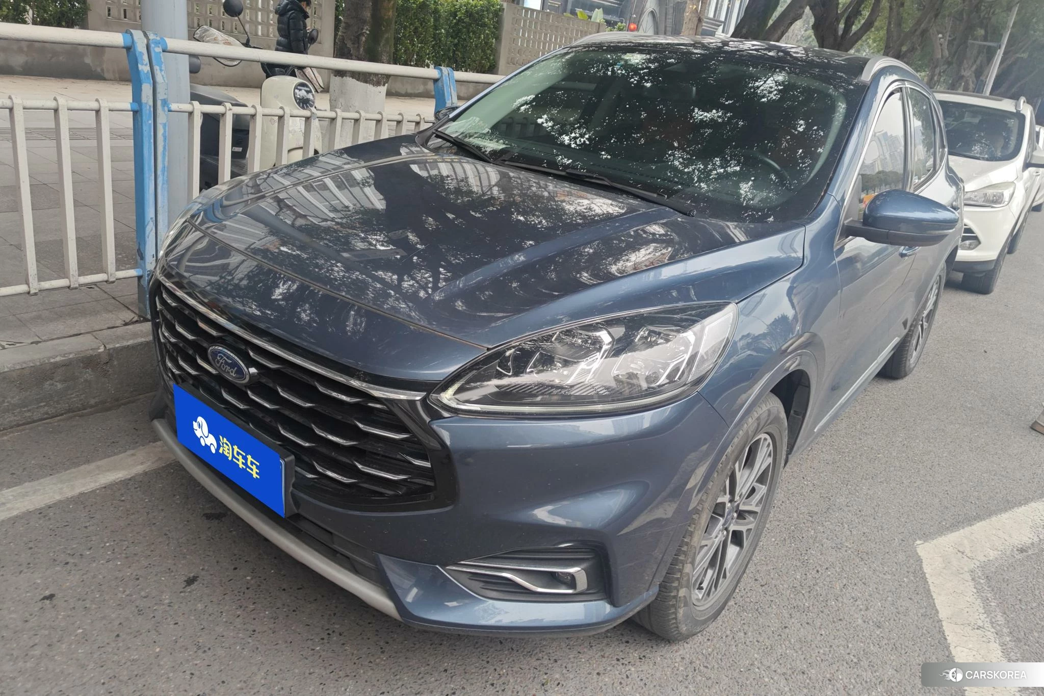 Ford Escape 2019 Синий из Китая, фото 5