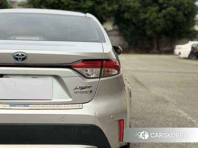 Toyota Levin 2021 Серебристо-серый из Китая, фото 5