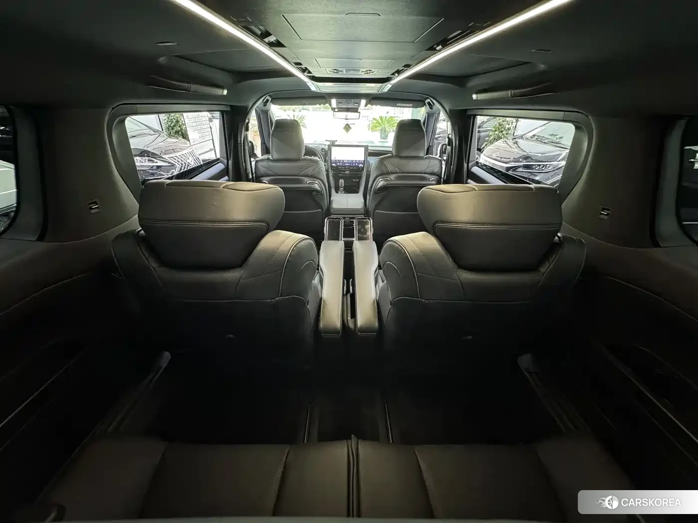 Toyota Vellfire 2025 Черный из Китая, фото 5