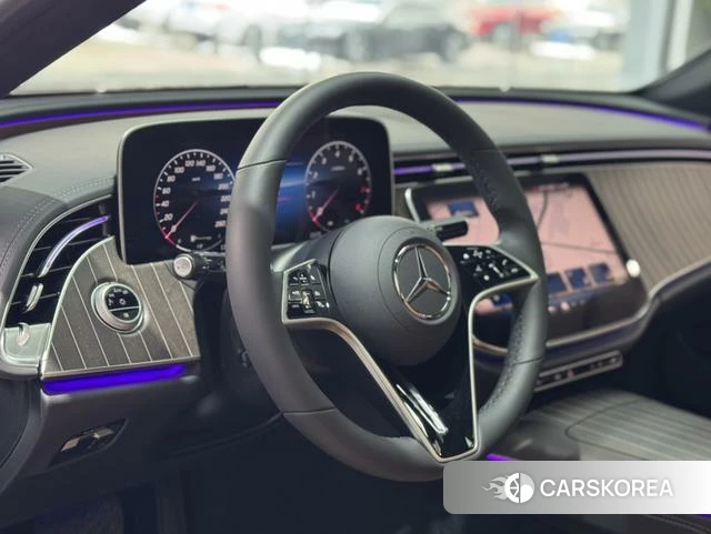 Mercedes-Benz E-Class 2025 Зеленый из Китая, фото 5