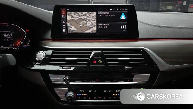 BMW 5 Series (G30) 2019 Белый из Кореи, фото 6