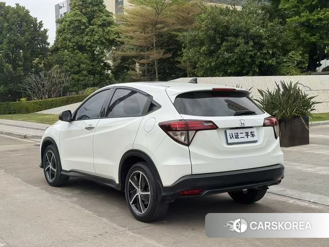 Honda Vezel 2021 Белый из Китая, фото 5