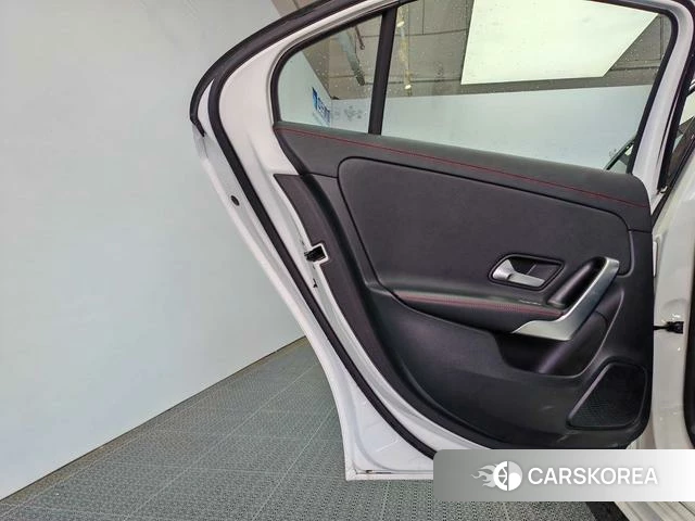 Mercedes-Benz A-Class 2024 Белый из Китая, фото 5