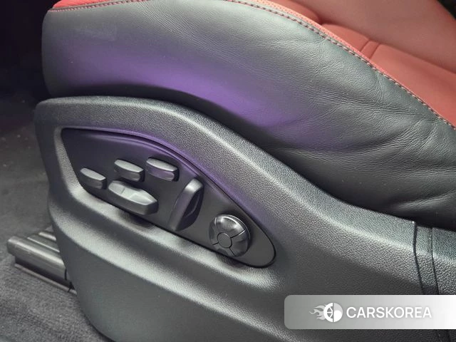 Porsche Cayenne (PO536) 2025 Черный из Кореи, фото 5