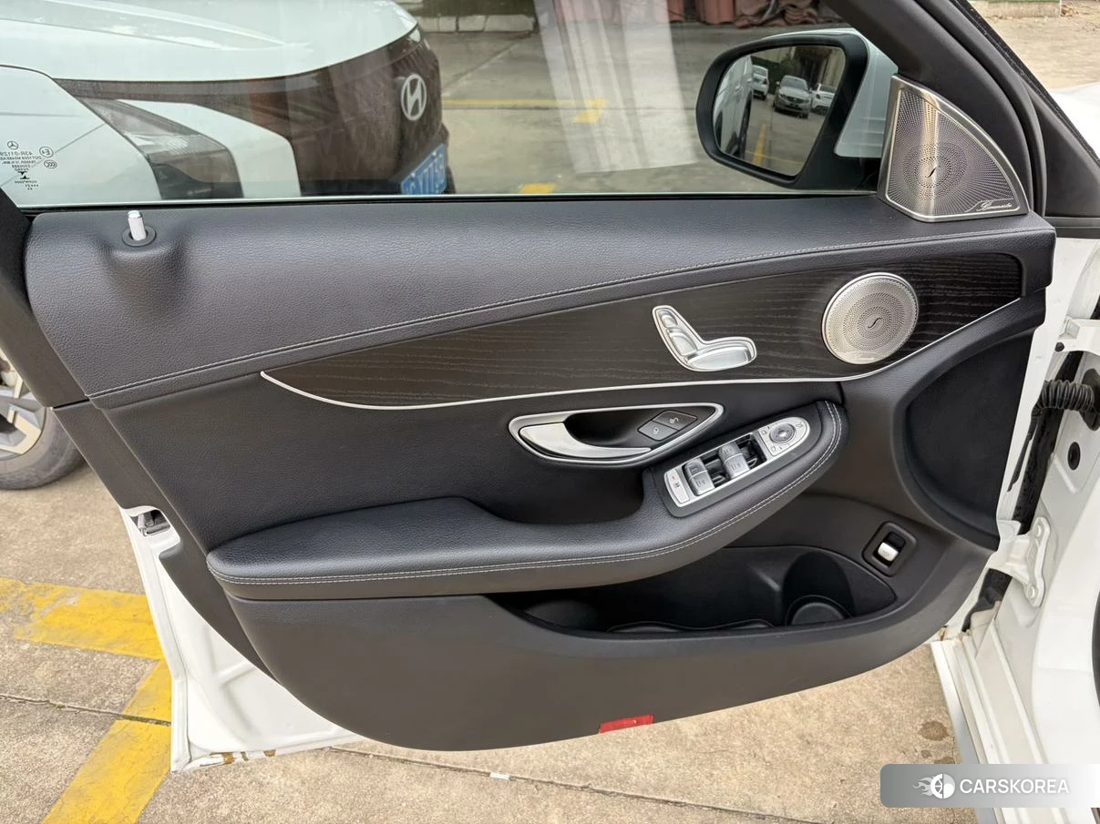 Mercedes-Benz C-class 2020 Белый из Китая, фото 5