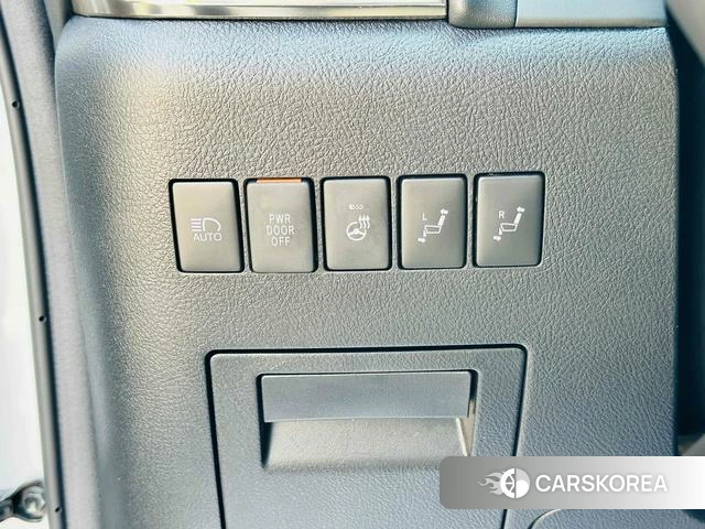 Toyota Alphard 2021 Белый из Китая, фото 5