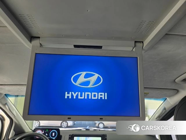 Hyundai Staria 2024 Белый из Кореи, фото 5