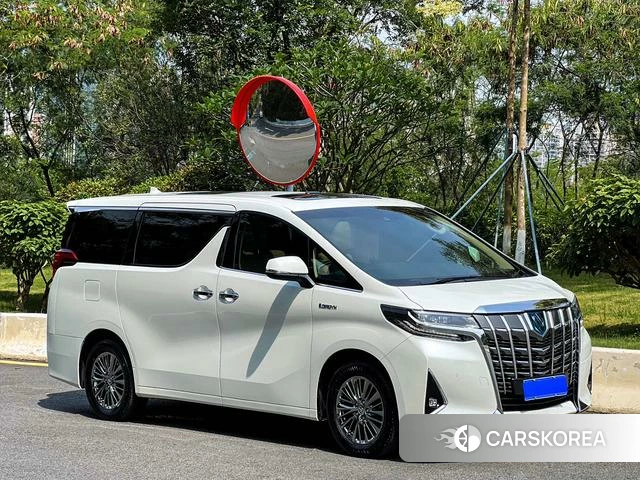 Toyota Alphard 2022 Белый из Китая, фото 5