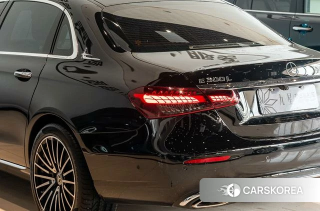 Mercedes-Benz E-Class 2023 Черный из Китая, фото 5