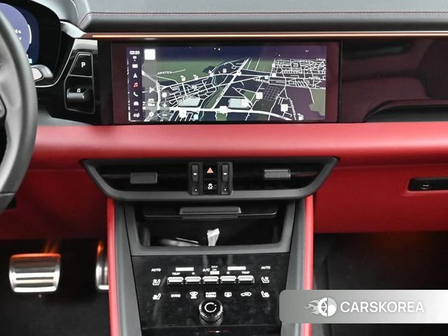 Porsche Makan EV 2025 Белый из Кореи, фото 5