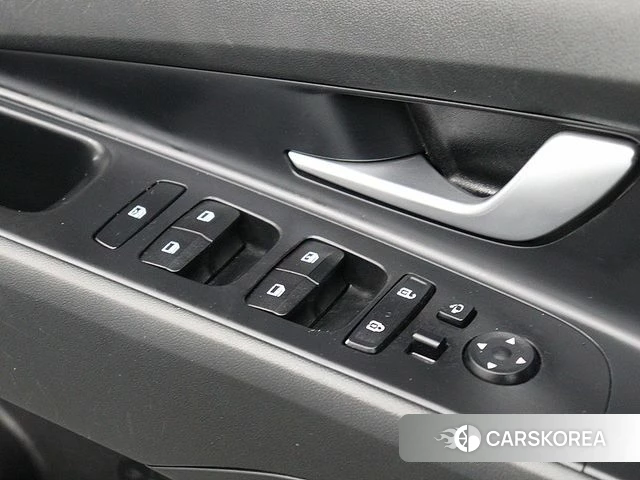 Hyundai Avante Hybrid (CN7) 2022 Белый из Кореи, фото 5