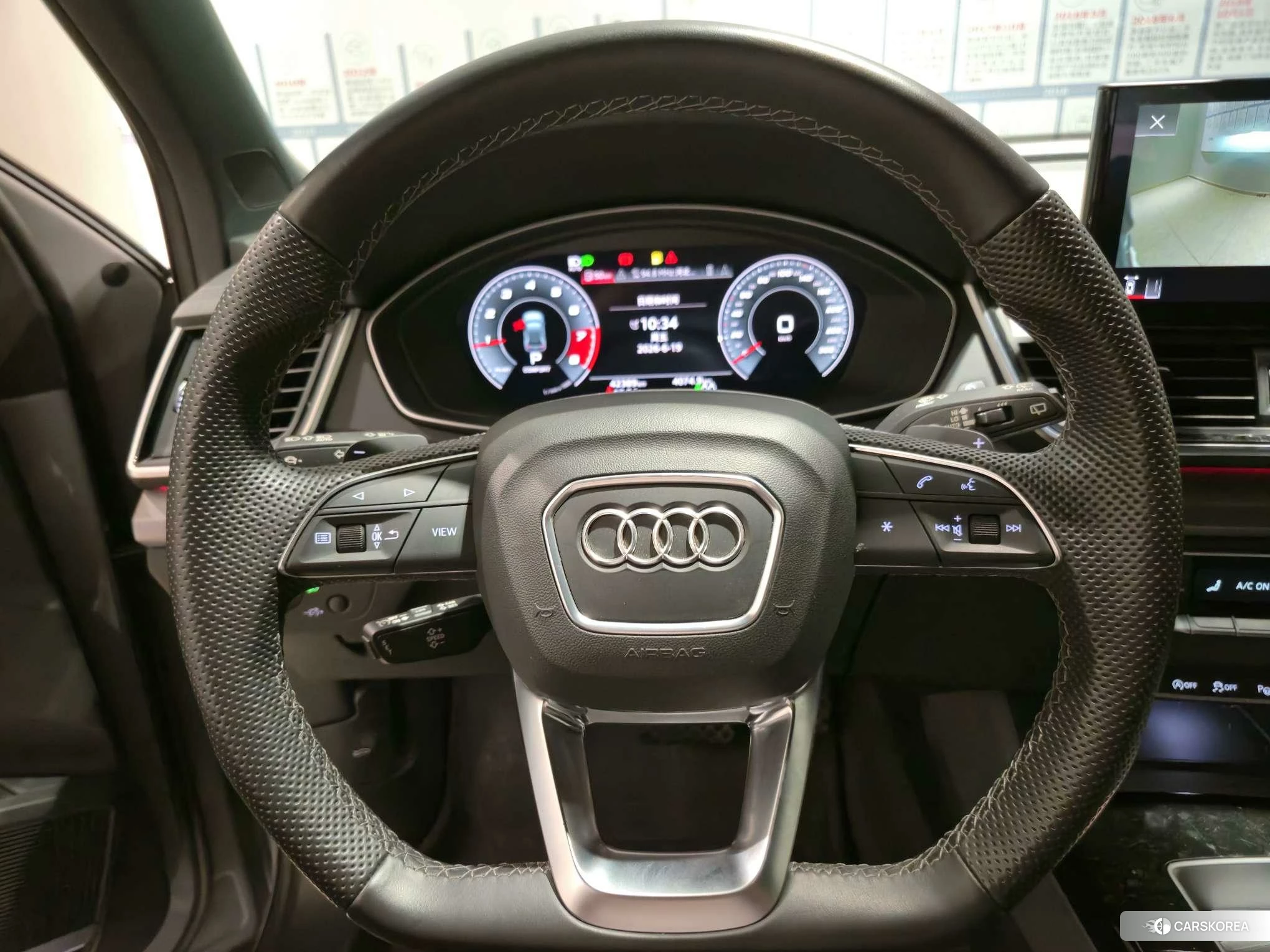 Audi Q5L 2020 Серебристо-серый из Китая, фото 5