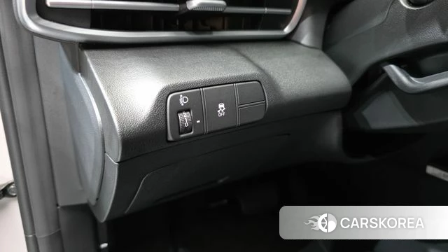 Hyundai The New Avante (CN7) 2025 Серебристо-серый из Кореи, фото 5